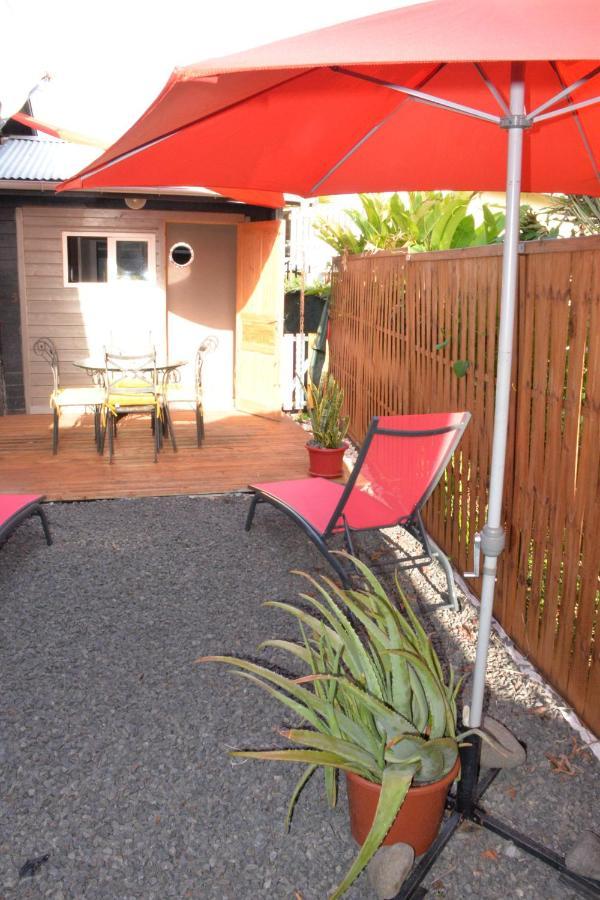 Bungalow La Perle - Jacuzzi - Piscine Saint-Francois  Extérieur photo