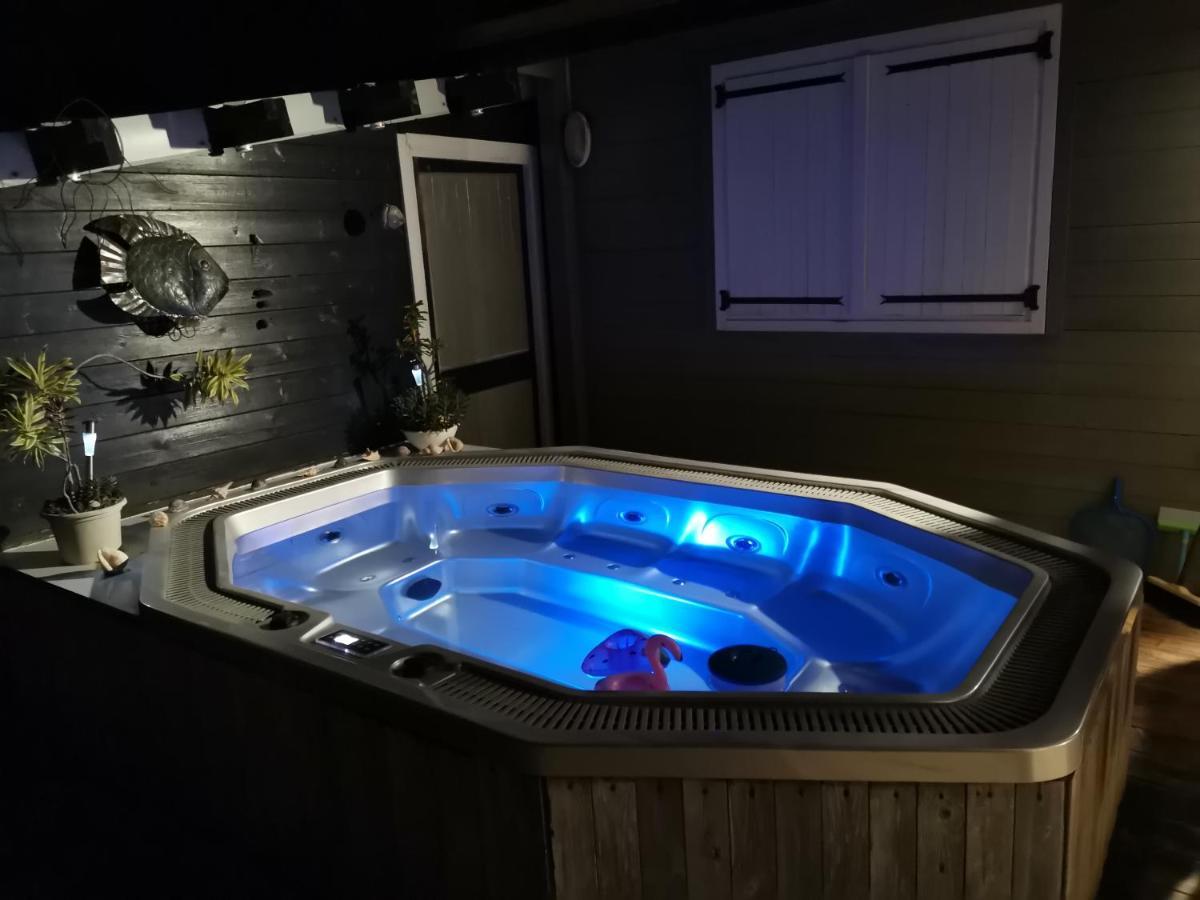 Bungalow La Perle - Jacuzzi - Piscine Saint-Francois  Extérieur photo